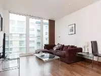 Professional, 1 bedroom apartment located in the business district of Liverpool - available for rent from 27th of September 2021.