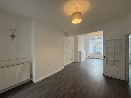 - Eastbourne Road - L9 0JQ