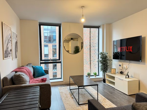 3 Neptune Place