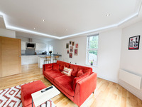 4 Livingston Drive North - L17 8XN