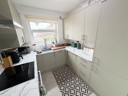  - Cockburn Street - L8 9TD