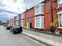 Three story property in Aigburth for rent. 4 bedroom terrace. 